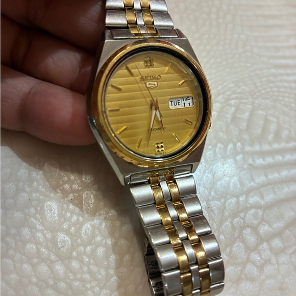 Seiko vintage Gold color  Men's Watch - Picture 10 of 11